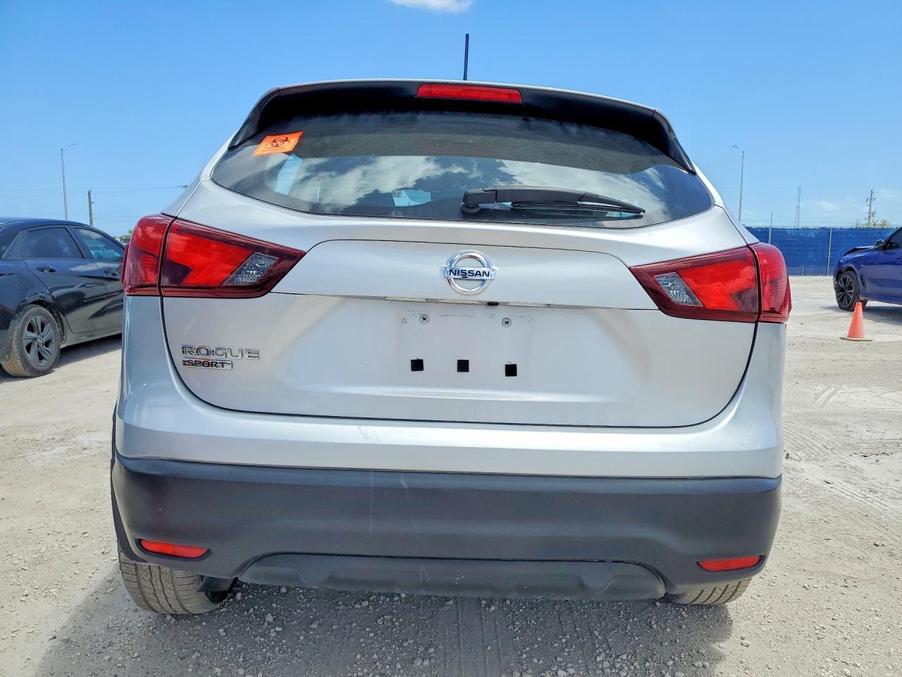 2017 Nissan Rogue Sport S - Фото 6