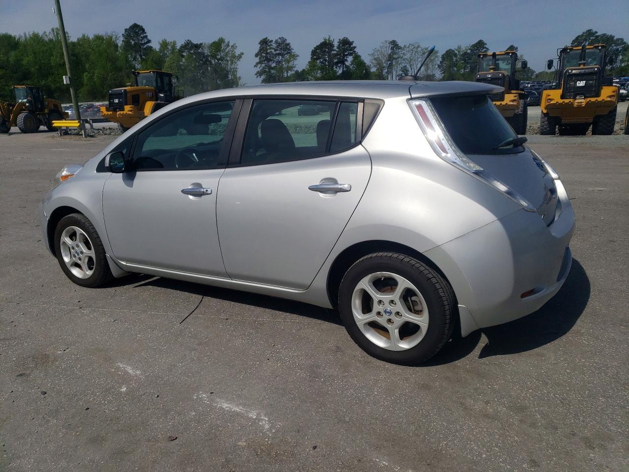 2013 Nissan Leaf S - Фото 2