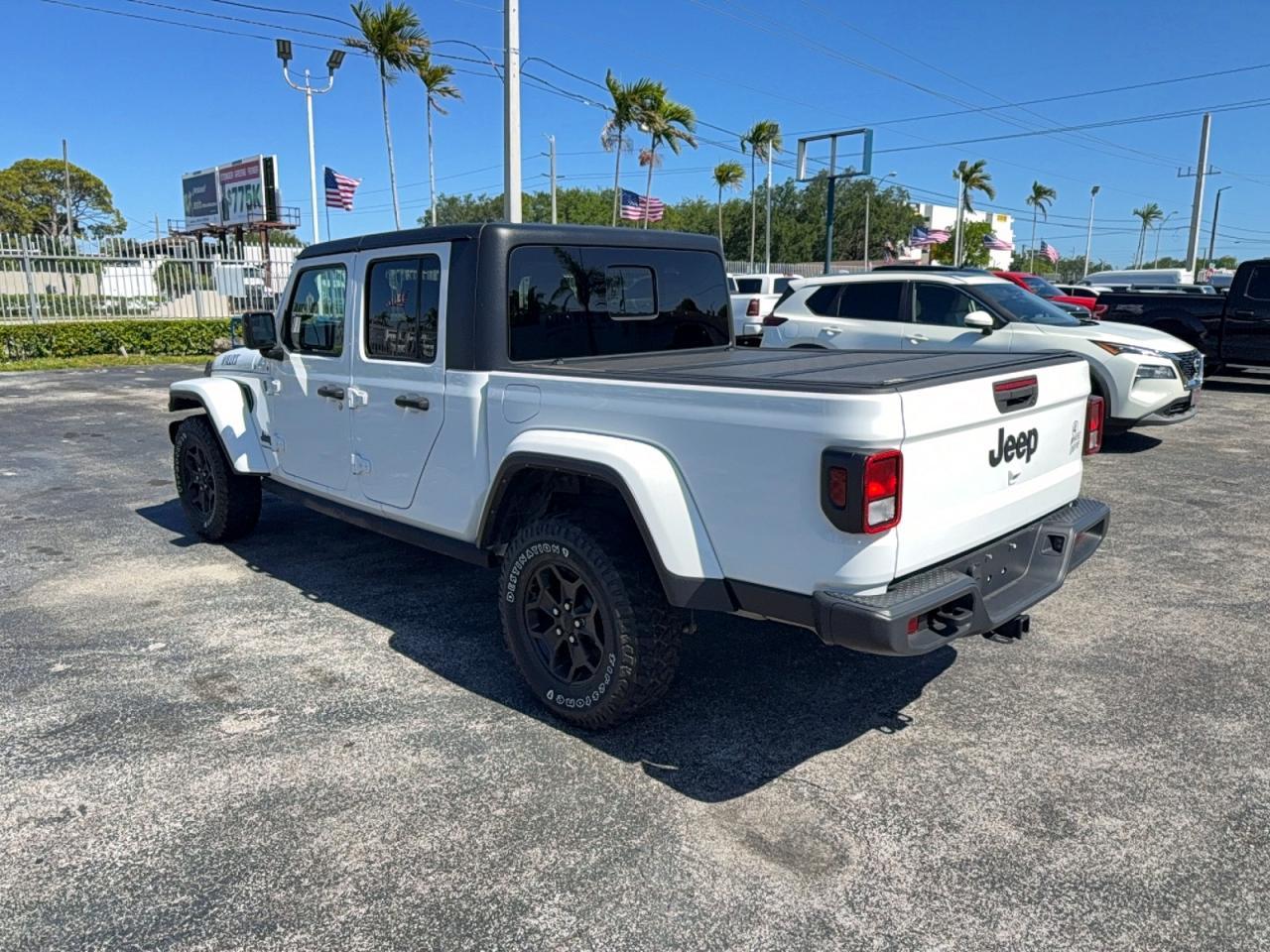 2023 Jeep Gladiator Sport - Фото 3