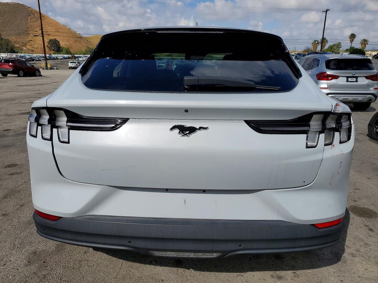 2022 Ford Mustang Mach-E Select - Фото 6