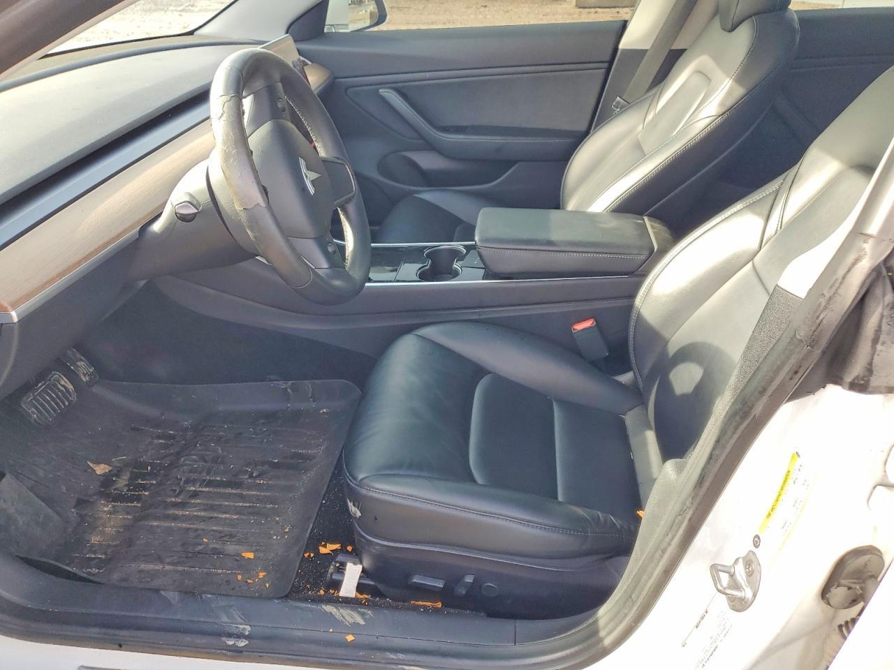 2019 Tesla Model 3 - Фото 7