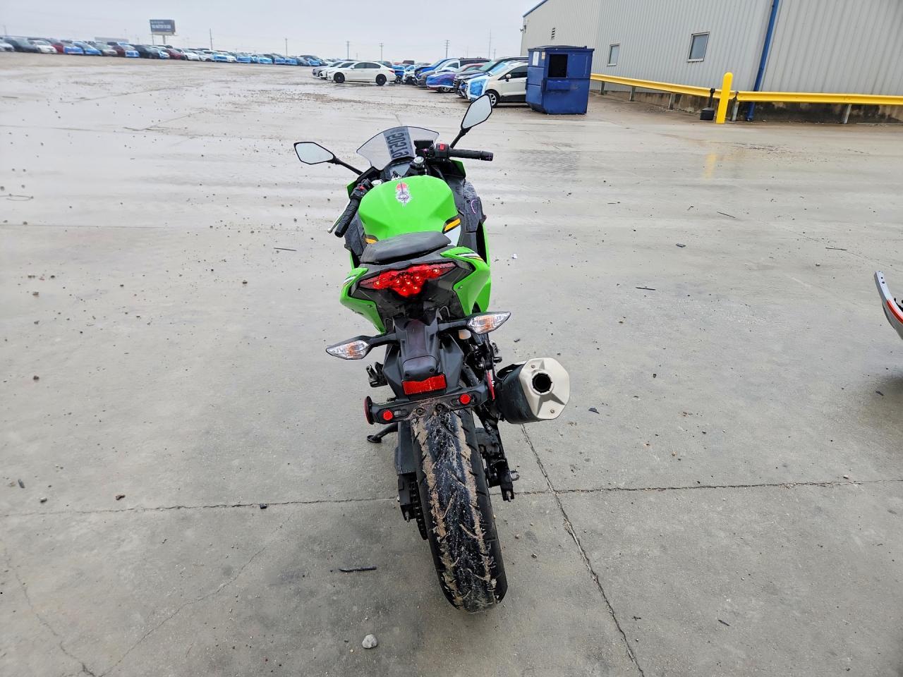 2025 Kawasaki Ex500 H - Фото 4