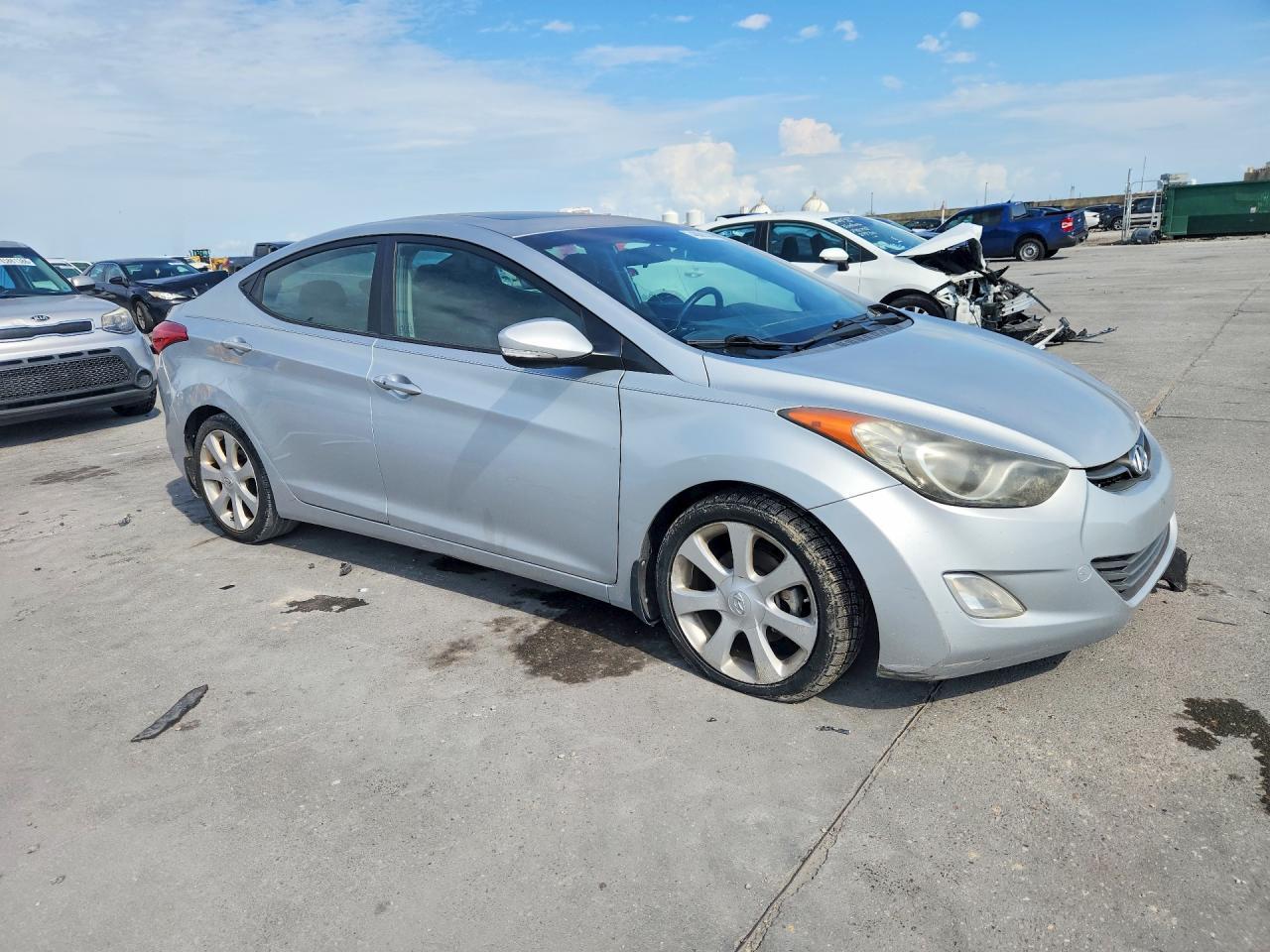 2013 Hyundai Elantra Limited - Фото 4