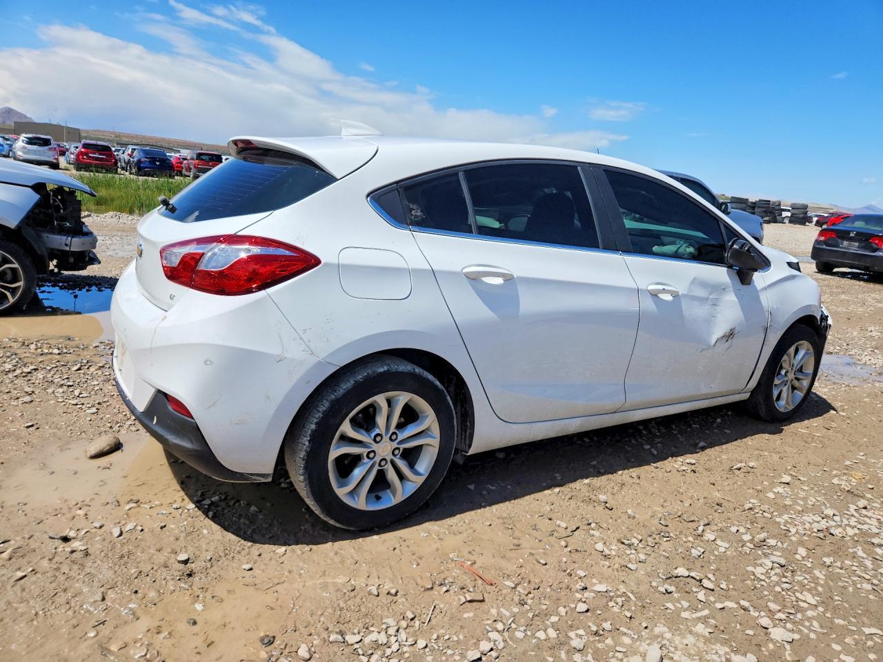 2019 Chevrolet Cruze Lt - Image 3