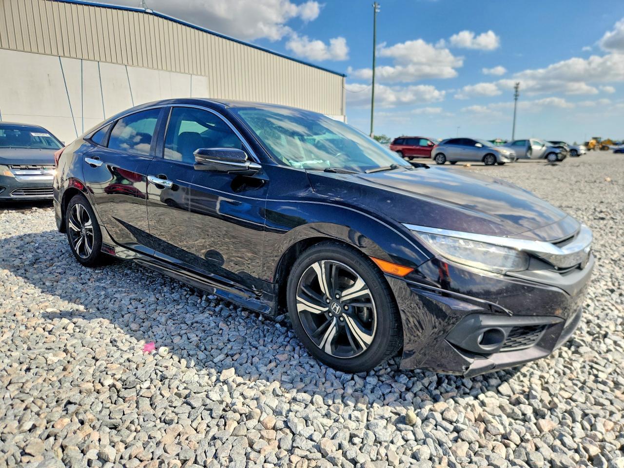 2016 Honda Civic Touring - Фото 7