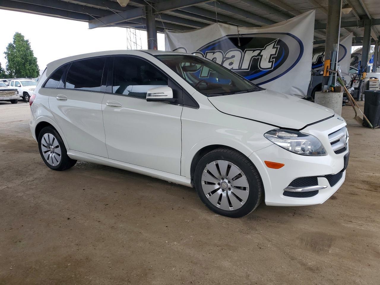 2017 Mercedes-Benz B 250E - Image 4