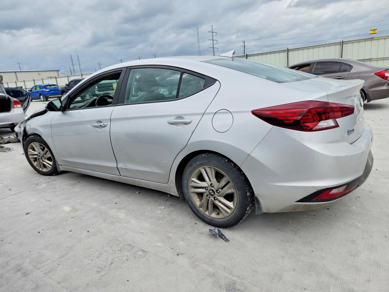 2019 Hyundai Elantra Value Edition - Фото 2