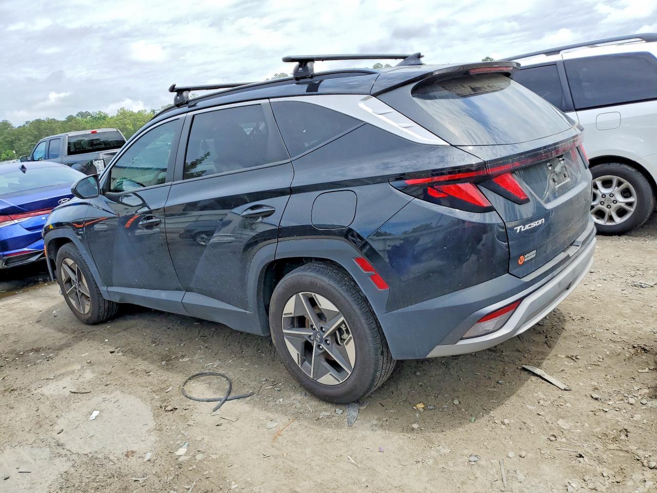 2025 Hyundai Tucson Sel - Image 2