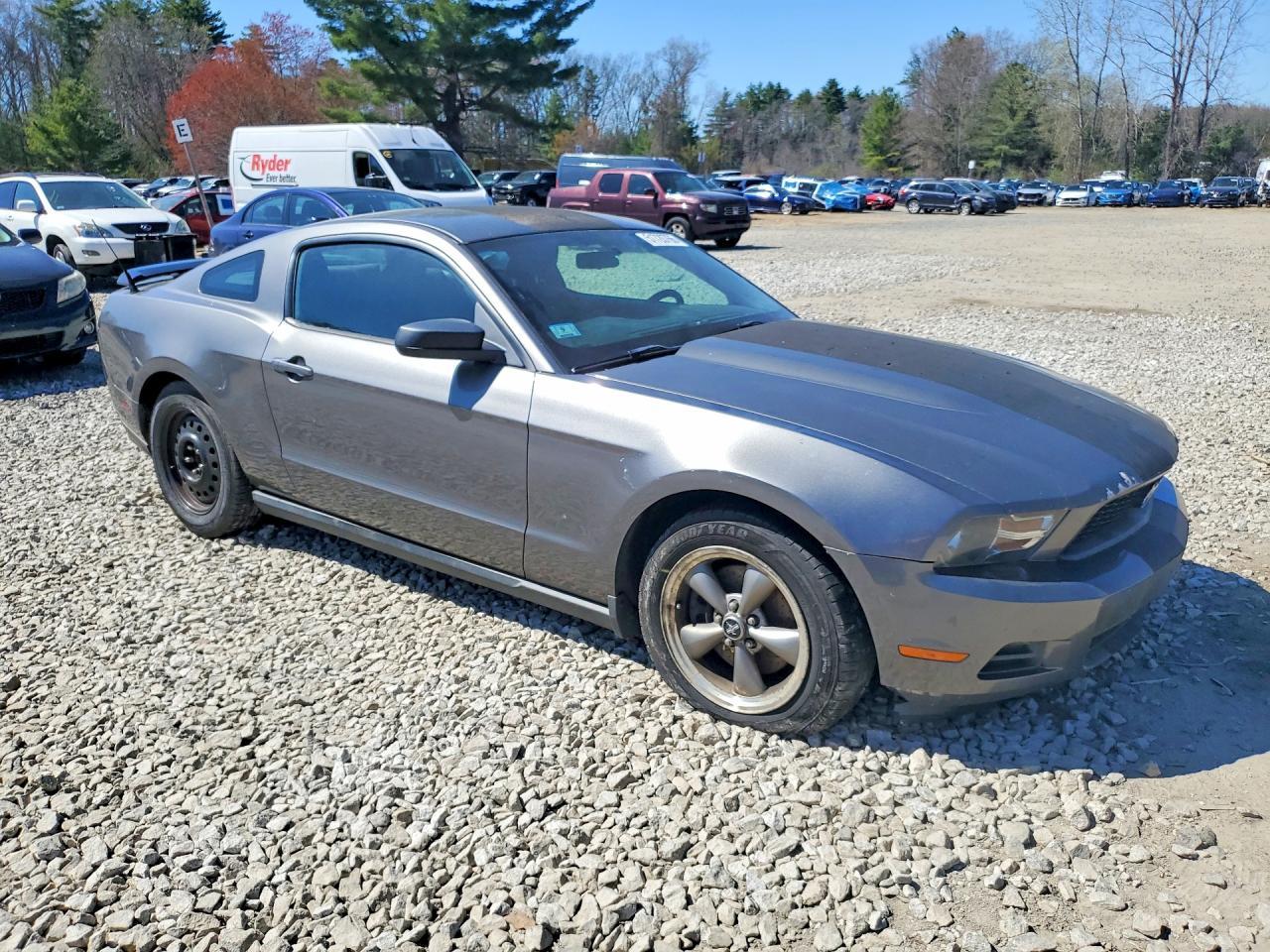 2011 Ford Mustang - Фото 4