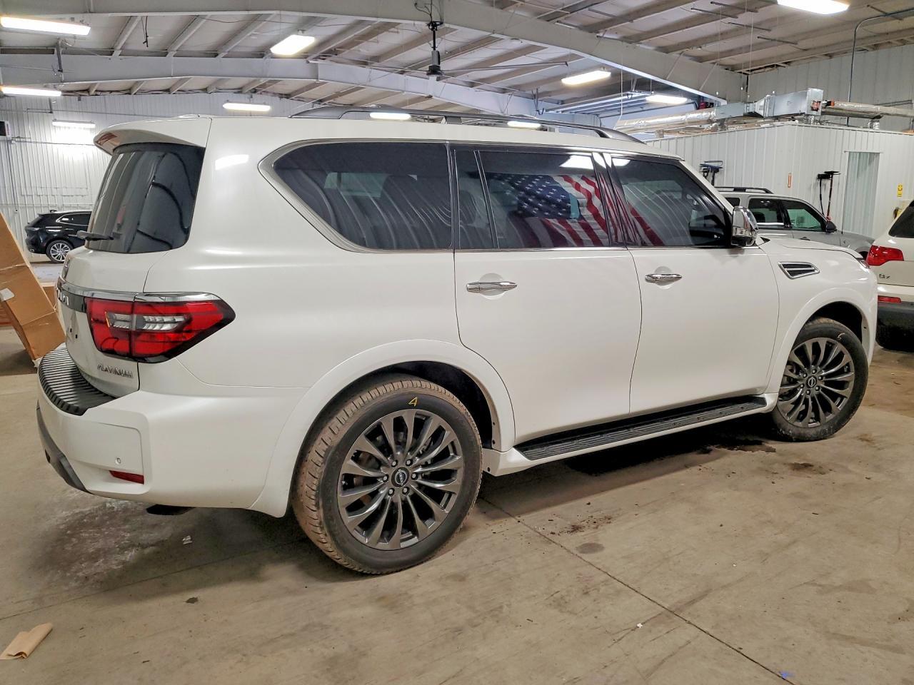 2023 Nissan Armada Platinum - Фото 3