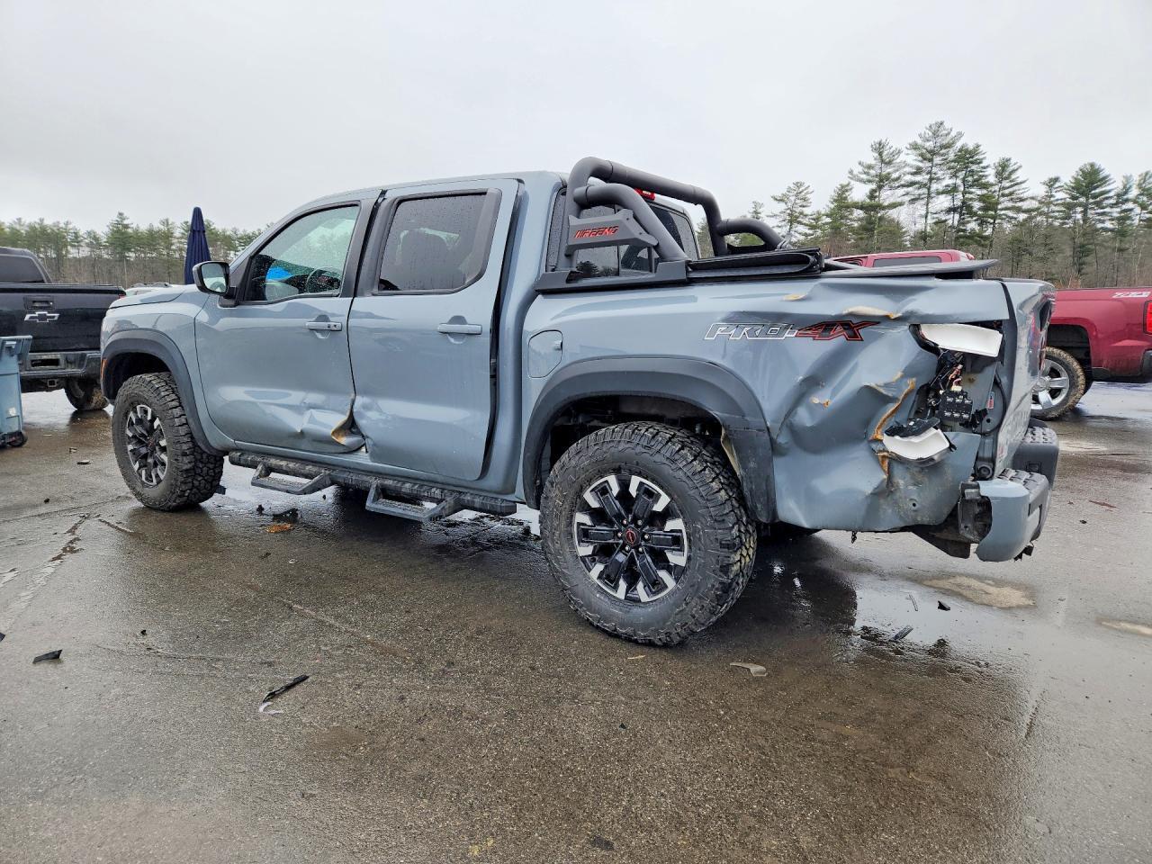 2022 Nissan Frontier Pro-4X - Фото 2