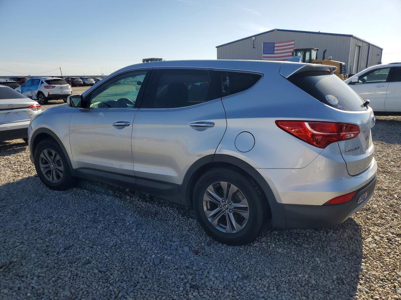 2013 Hyundai Santa Fe Sport 2.4L - Image 2