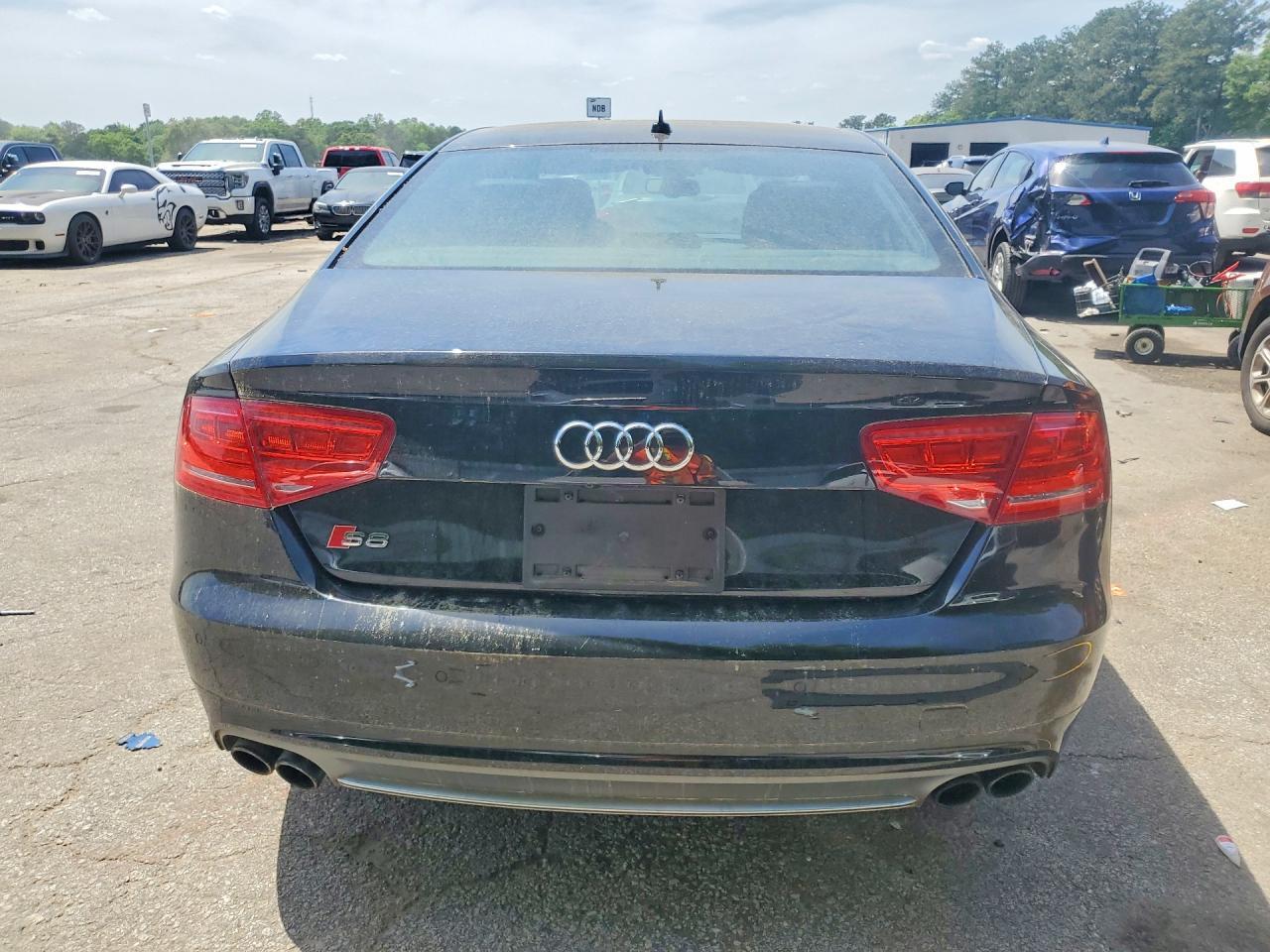 2013 Audi S8 Quattro - Фото 6