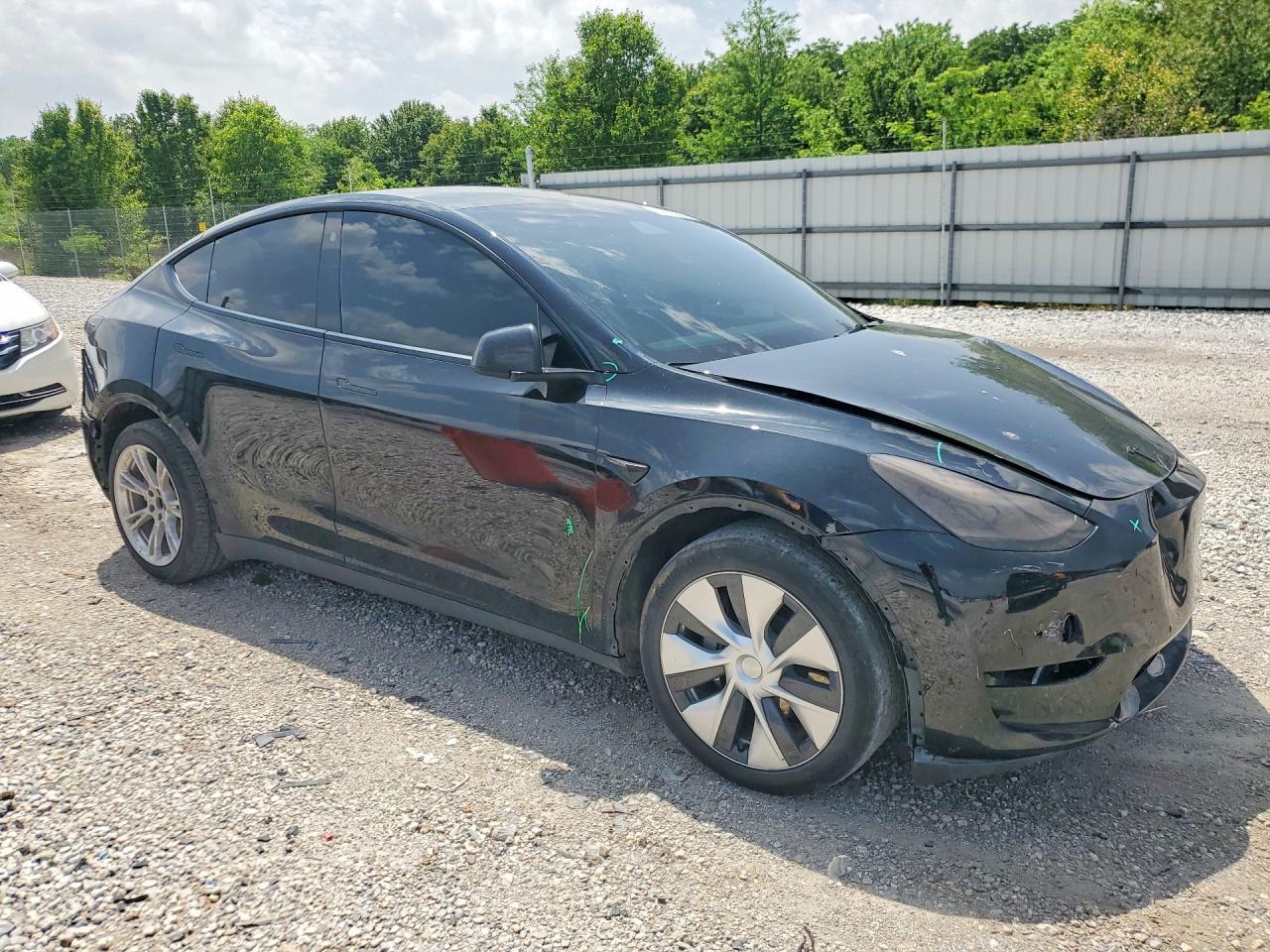 2022 Tesla Model Y - Фото 4