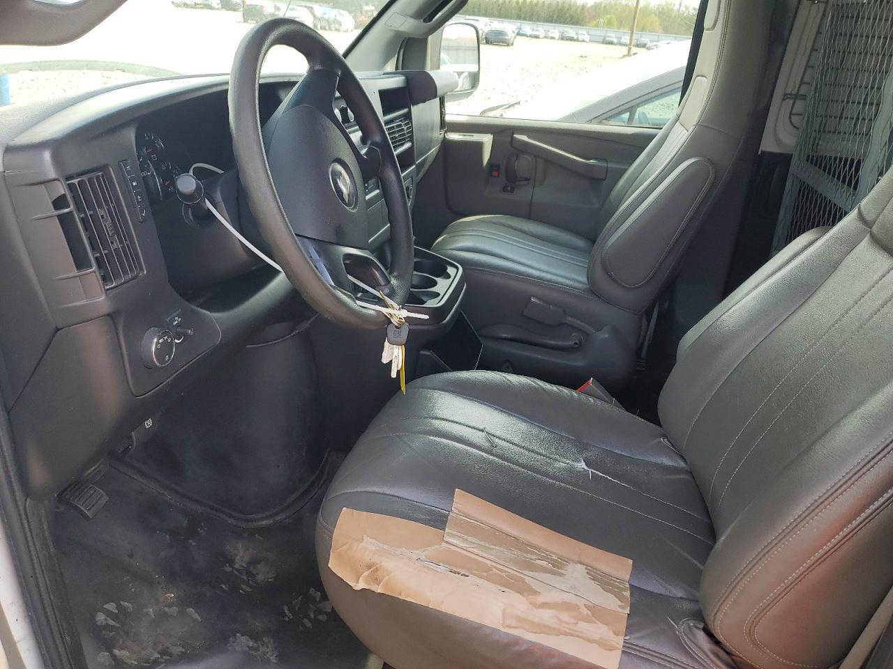 2016 Chevrolet Express G2500 - Image 7