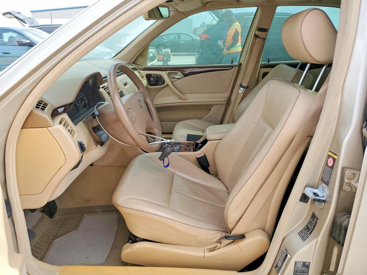 2000 Mercedes-Benz E 320 - Image 7