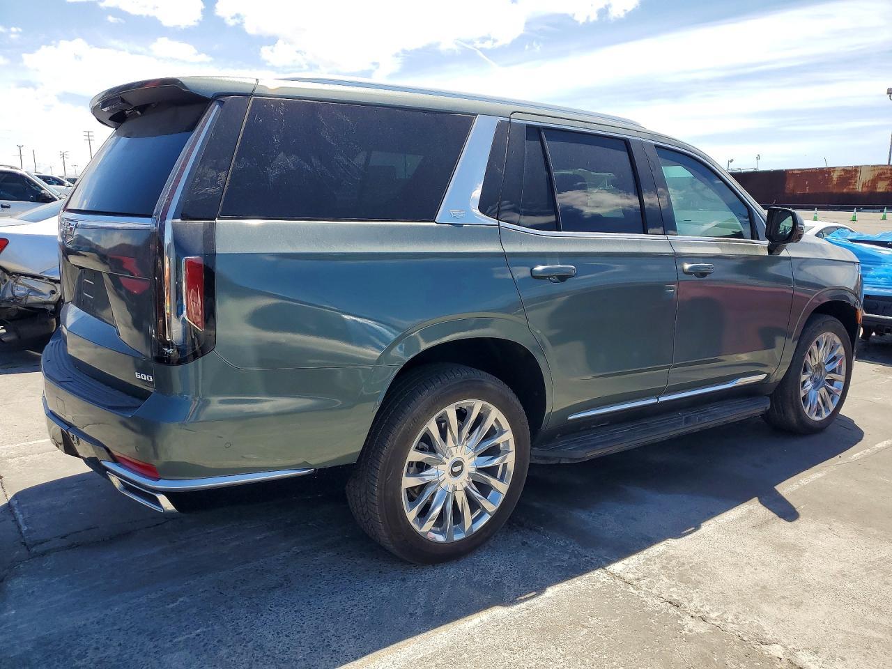 2024 Cadillac Escalade Premium Luxury - Image 3