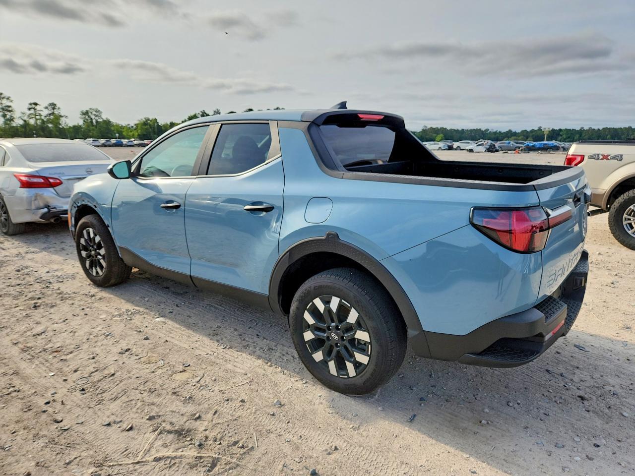 2025 Hyundai Santa Cruz Se - Фото 2