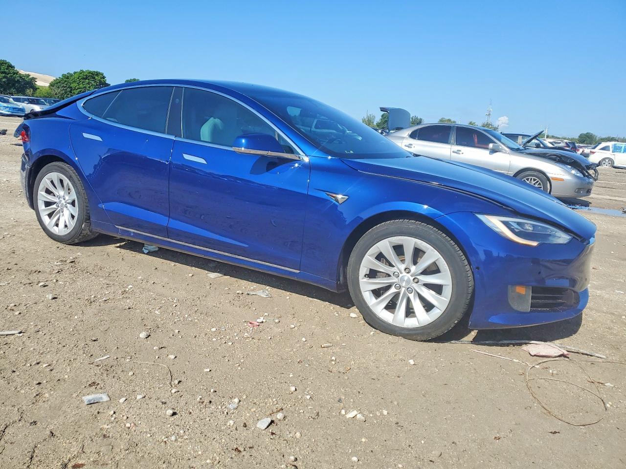 2017 Tesla Model S - Фото 4