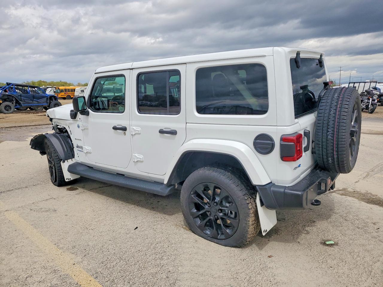 2021 Jeep Wrangler Unlimited Sahara 4Xe - Image 2
