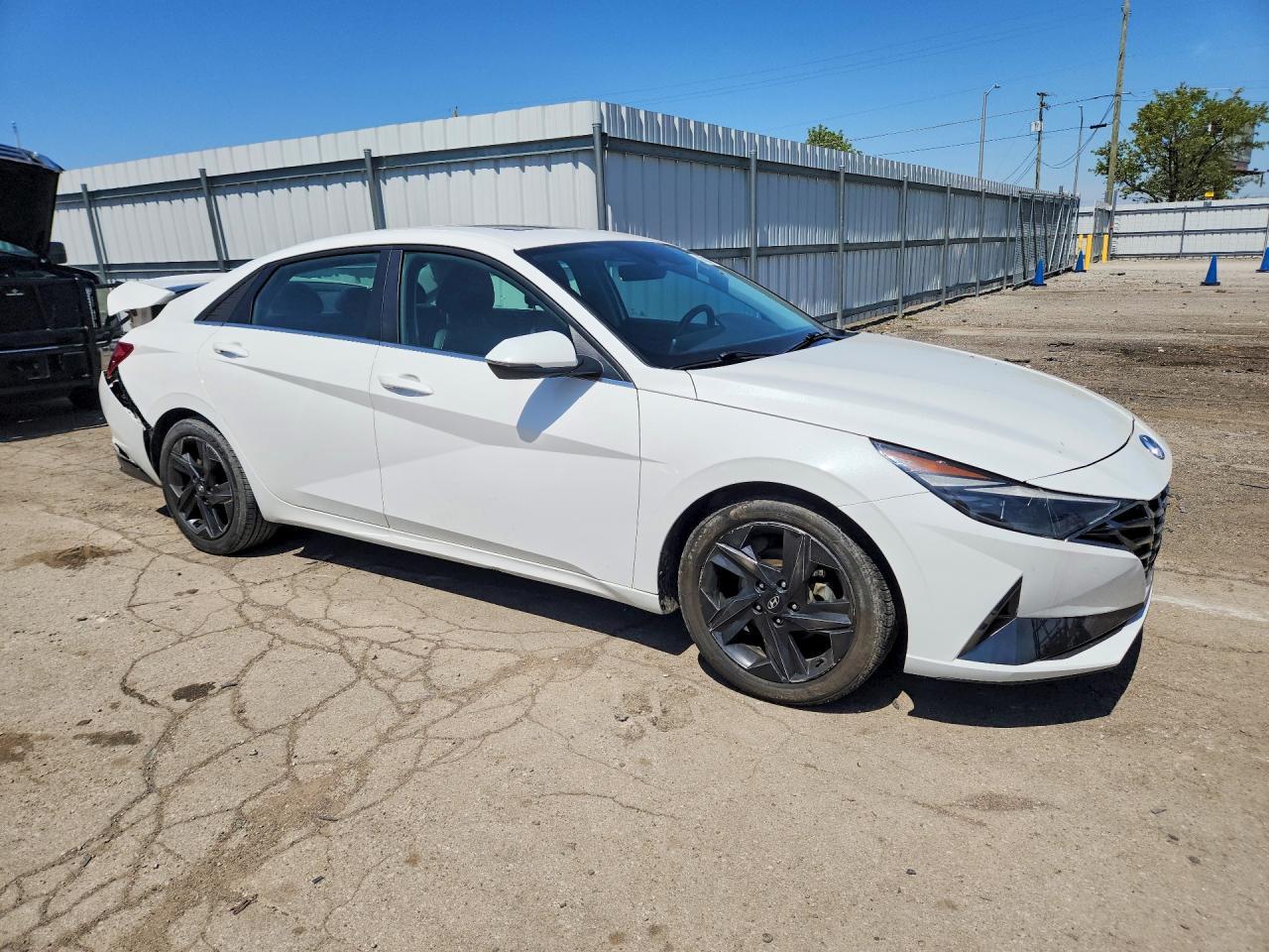 2023 Hyundai Elantra Limited - Фото 4