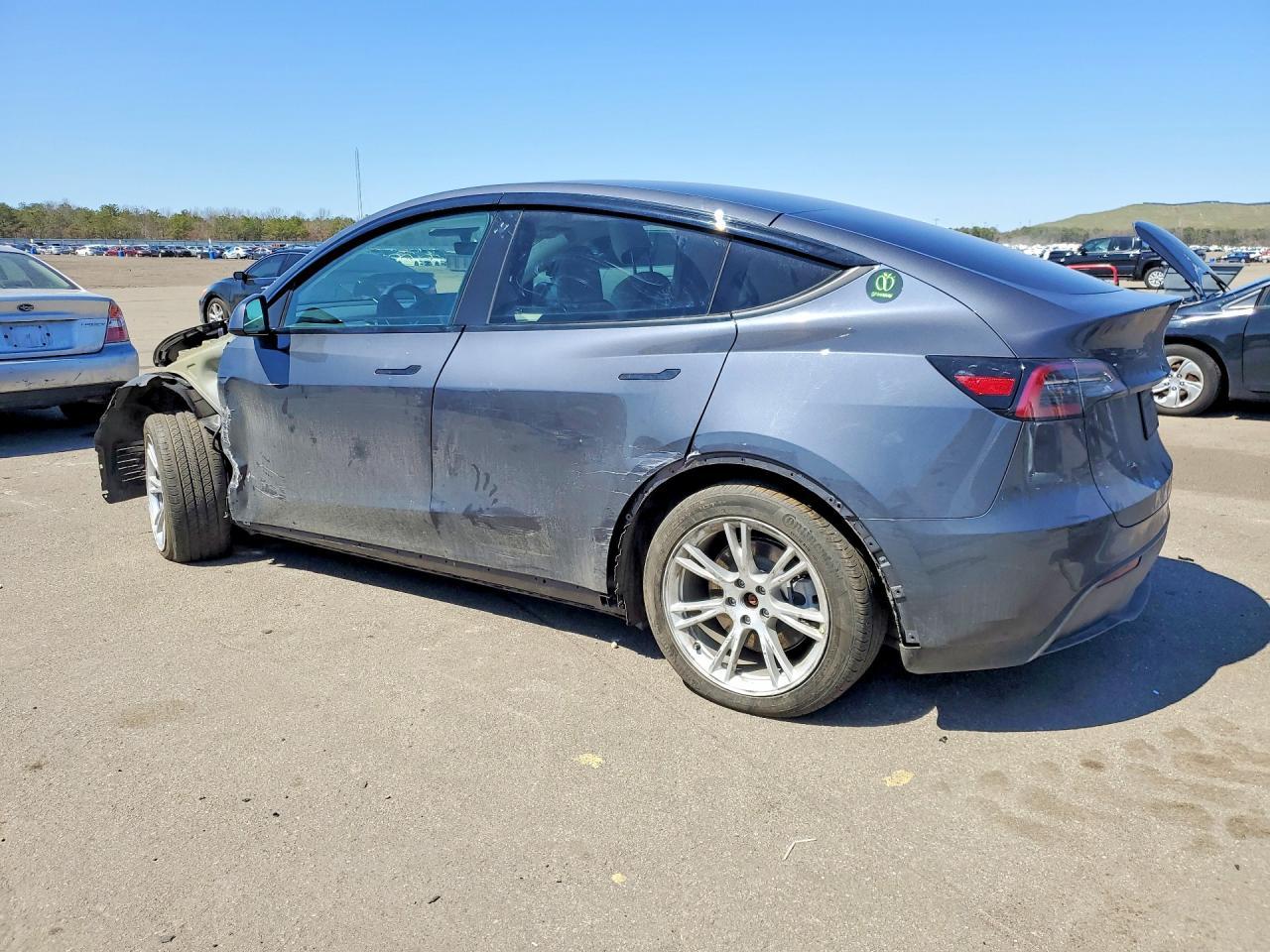 2023 Tesla Model Y - Image 2