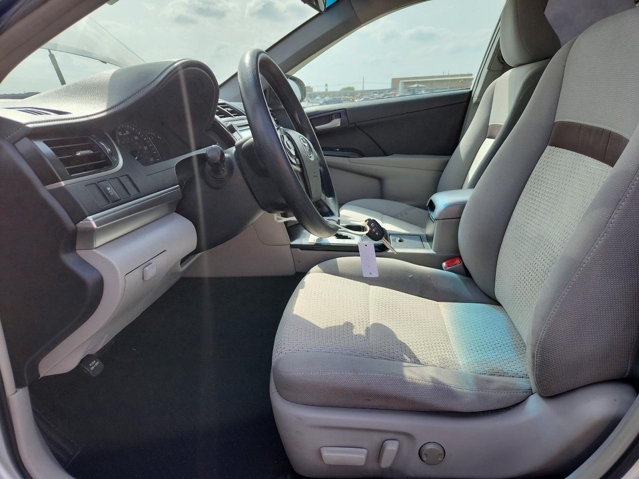 2013 Toyota Camry Le - Image 7