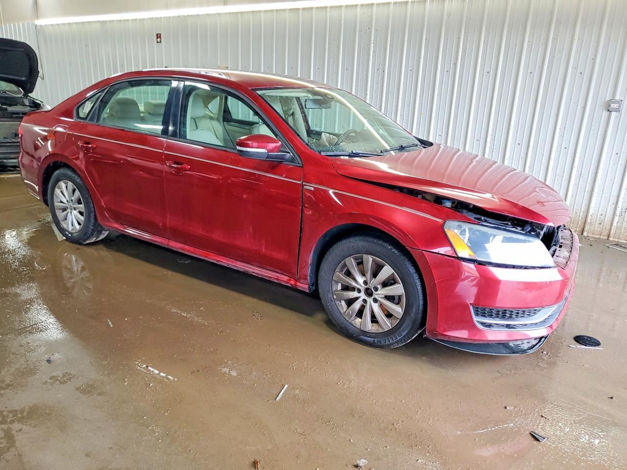 2015 Volkswagen Passat S - Фото 4