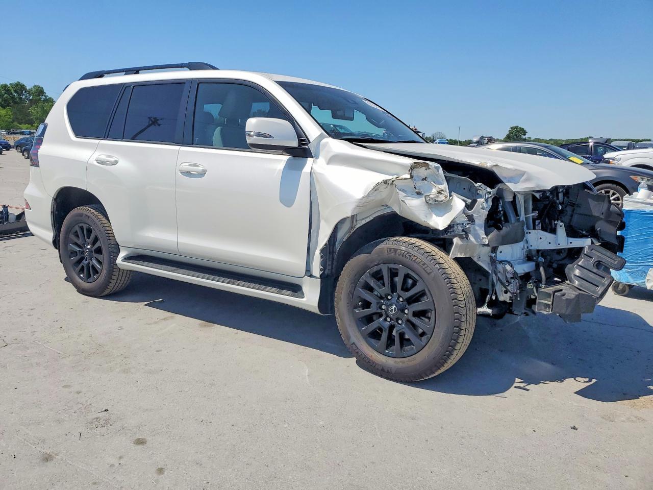 2023 Lexus Gx 460 - Image 4