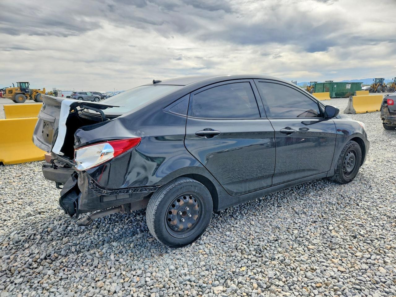 2016 Hyundai Accent Se - Фото 3