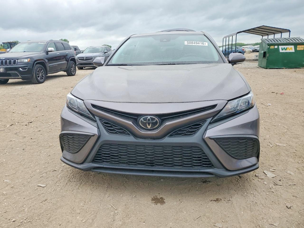 2024 Toyota Camry Se - Image 5
