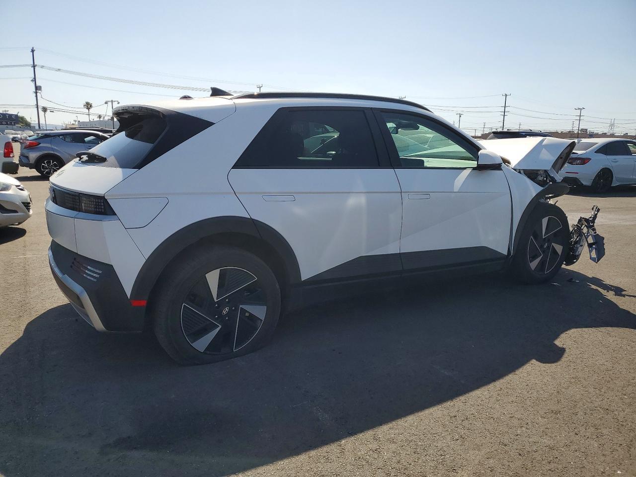 2025 Hyundai Ioniq 5 Sel - Image 3