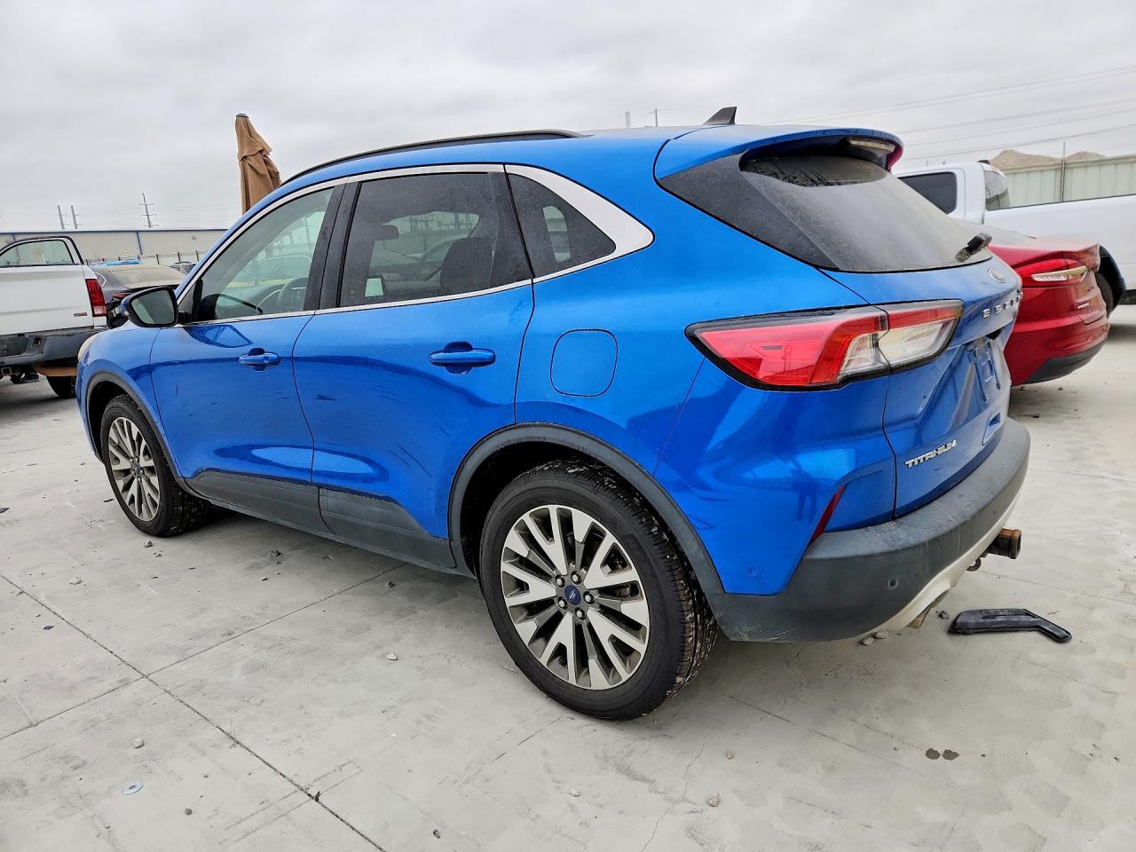 2020 Ford Escape Titanium - Фото 2