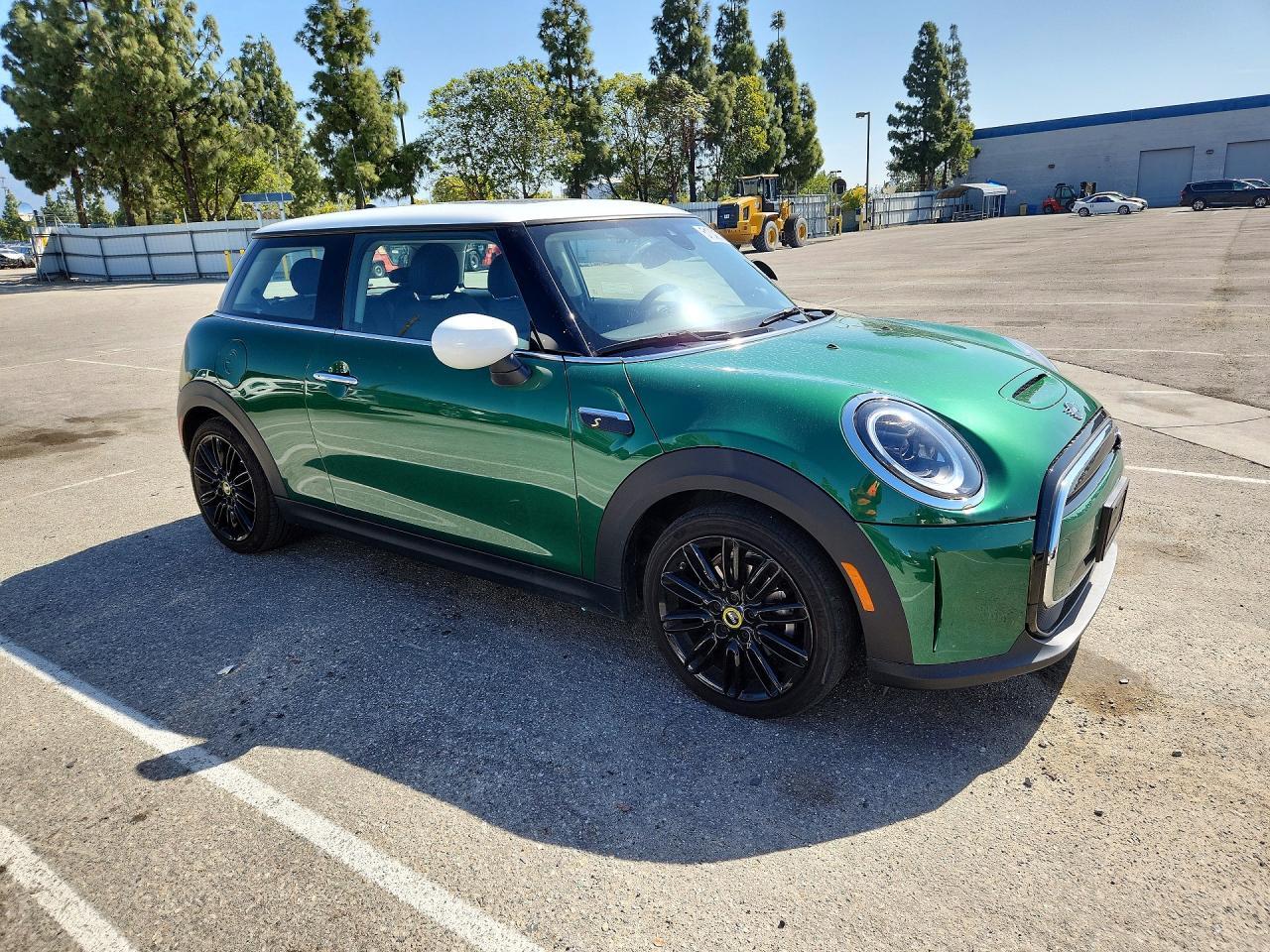 2024 Mini Cooper Se - Image 4