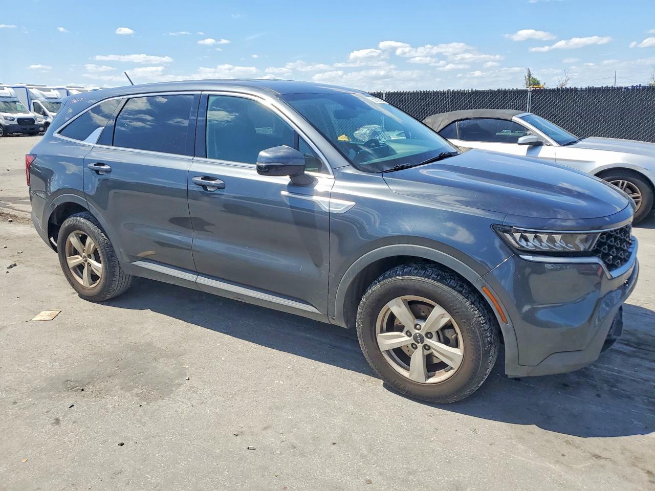 2022 Kia Sorento Lx - Фото 4