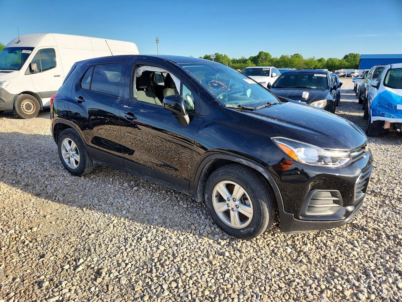 2021 Chevrolet Trax Ls - Фото 4