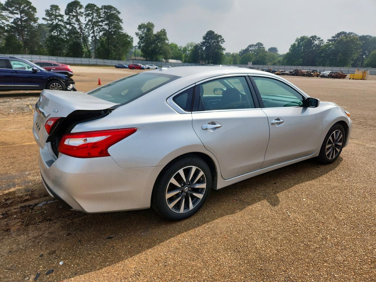 2017 Nissan Altima 2.5 Sv - Фото 3