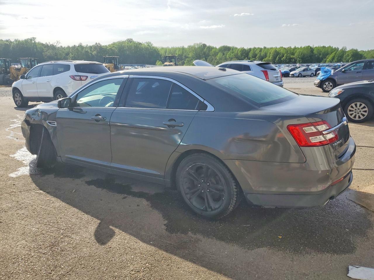 2017 Ford Taurus Sel - Image 2