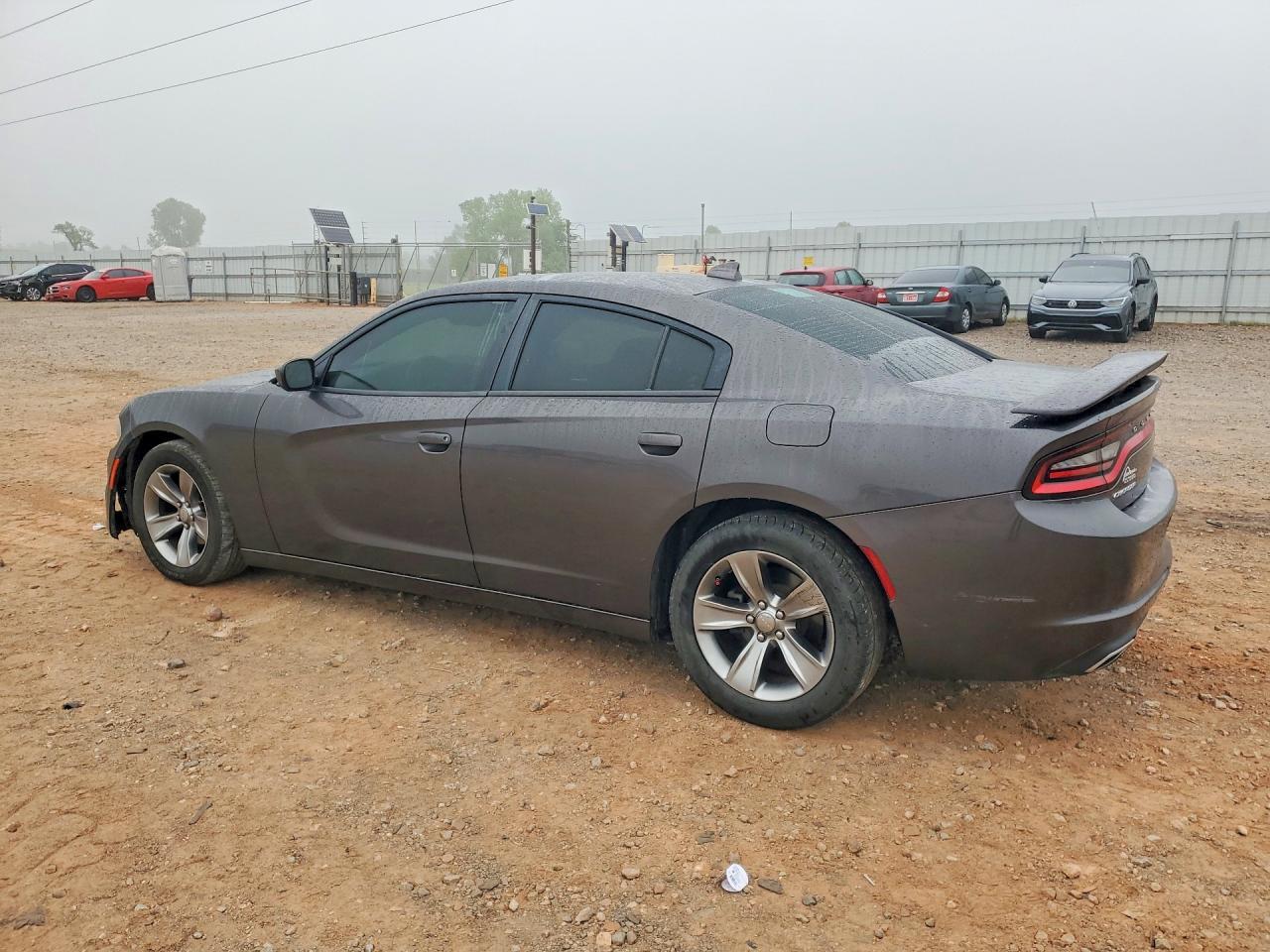 2016 Dodge Charger Sxt - Фото 2