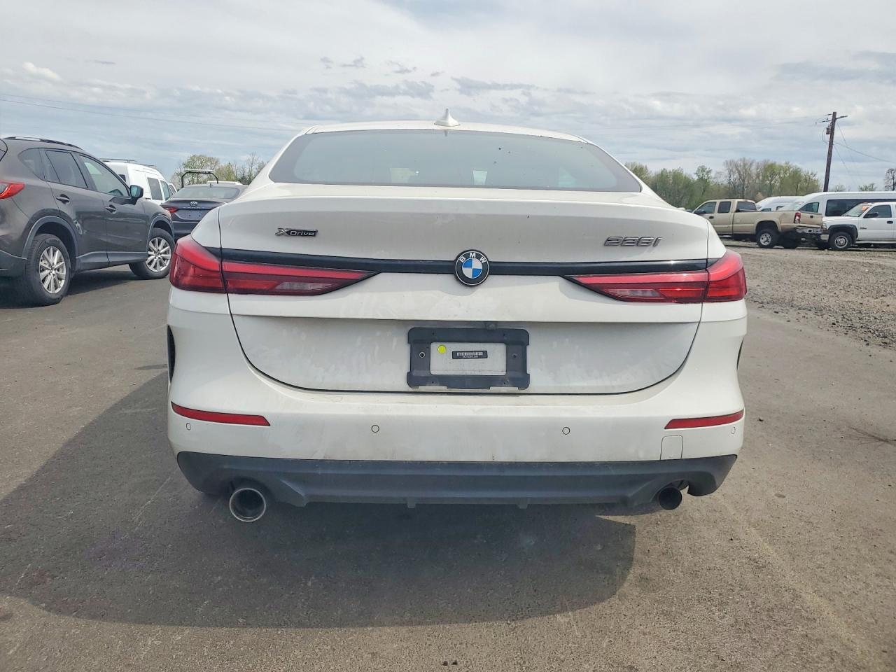 2022 BMW 228Xi - Image 6