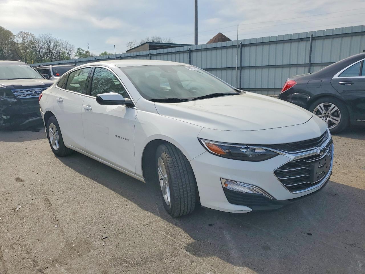 2025 Chevrolet Malibu Ls - Фото 4