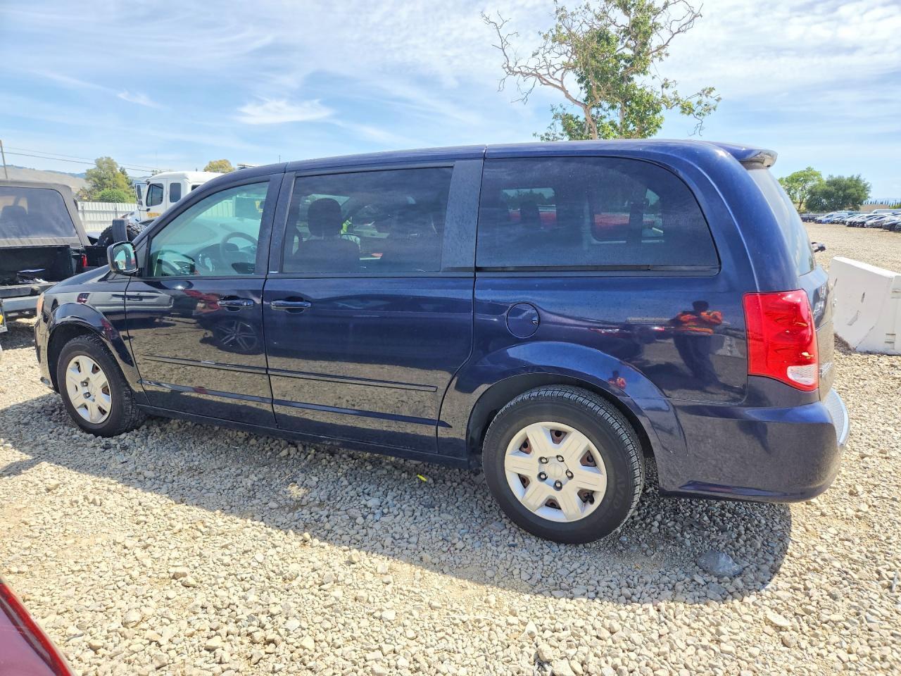 2012 Dodge Grand Caravan Se - Image 2