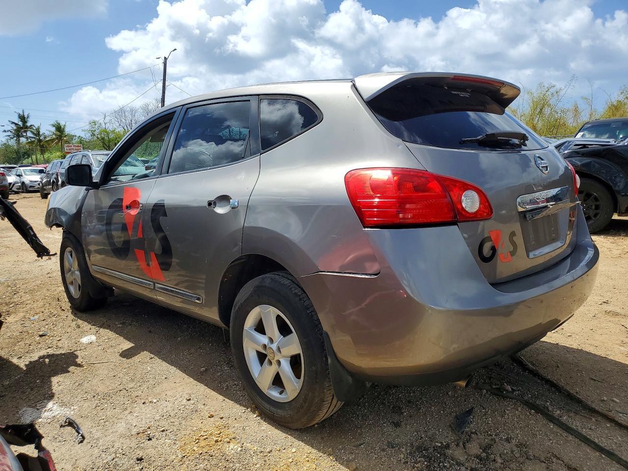 2013 Nissan Rogue S - Image 2