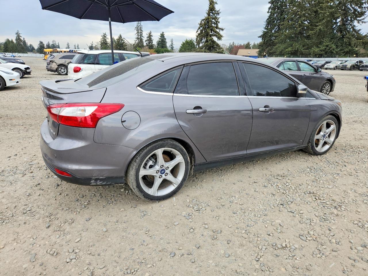 2012 Ford Focus Titanium - Фото 3