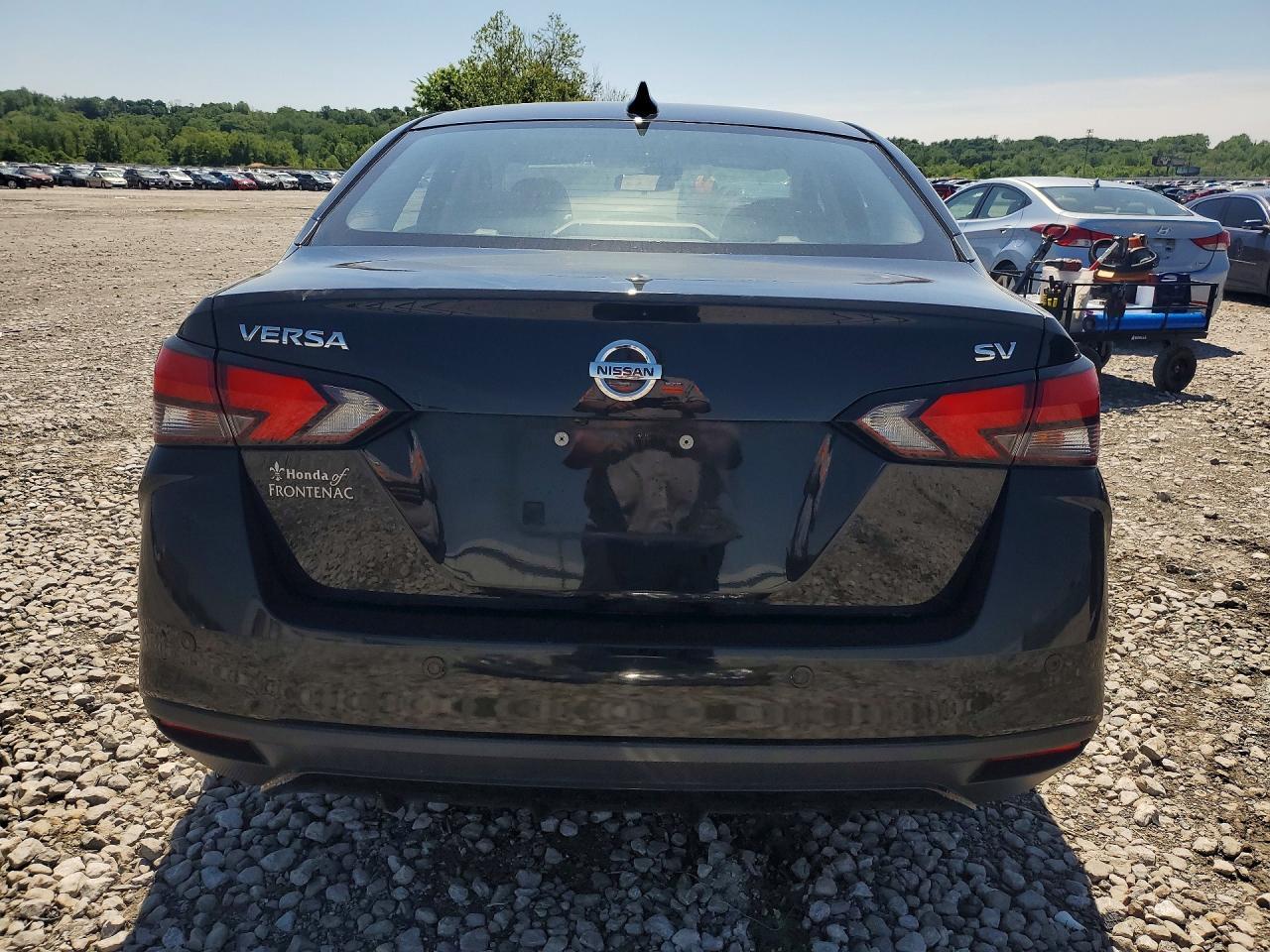 2021 Nissan Versa Sv - Фото 6