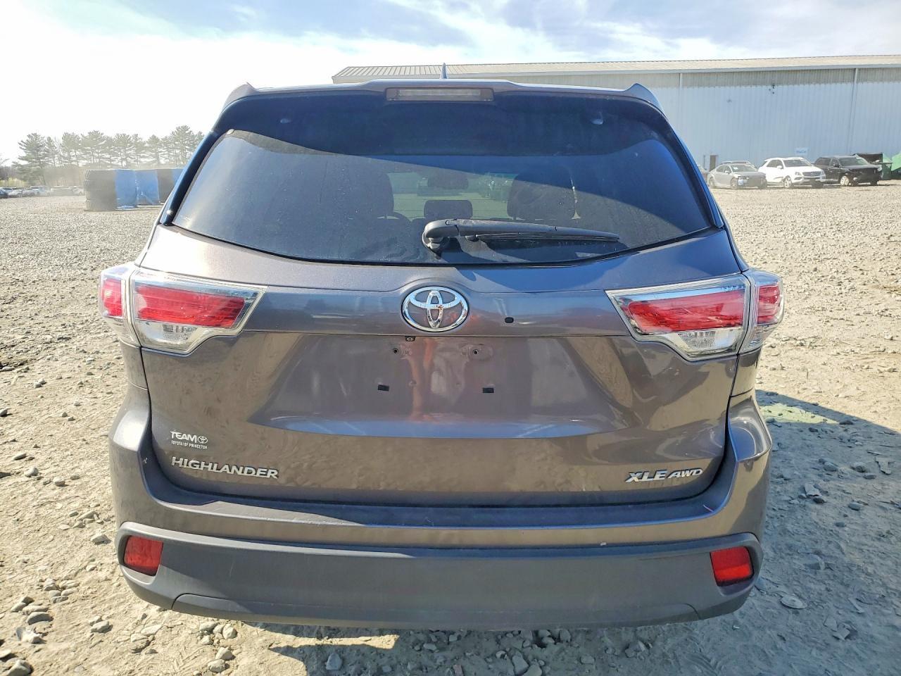 2015 Toyota Highlander Xle - Фото 6