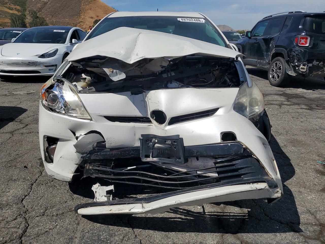 2015 Toyota Prius Two - Фото 5