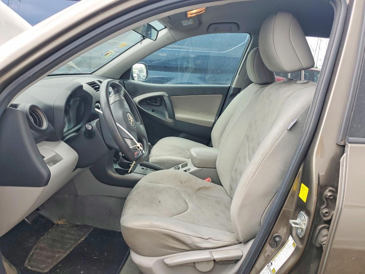 2011 Toyota Rav4 Base - Фото 7