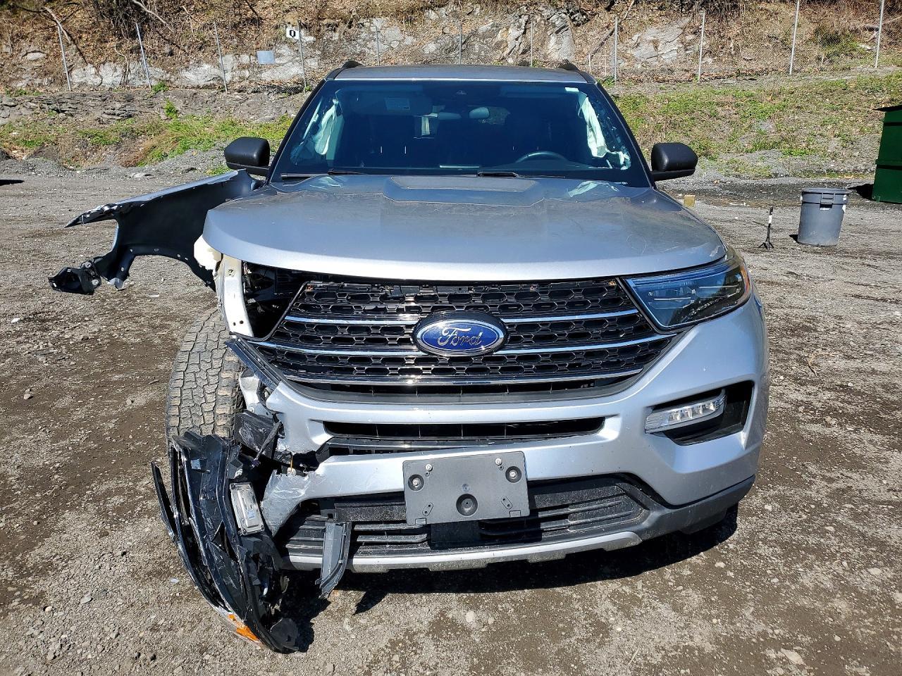 2023 Ford Explorer Xlt - Фото 5