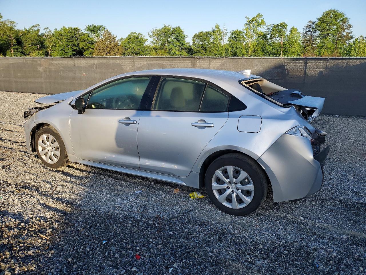 2023 Toyota Corolla Hybrid Le - Image 2